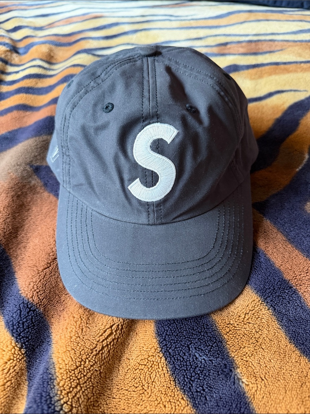 Supreme FW21 Ventile S Logo 6-Panel Strapback Hat Cap - Black